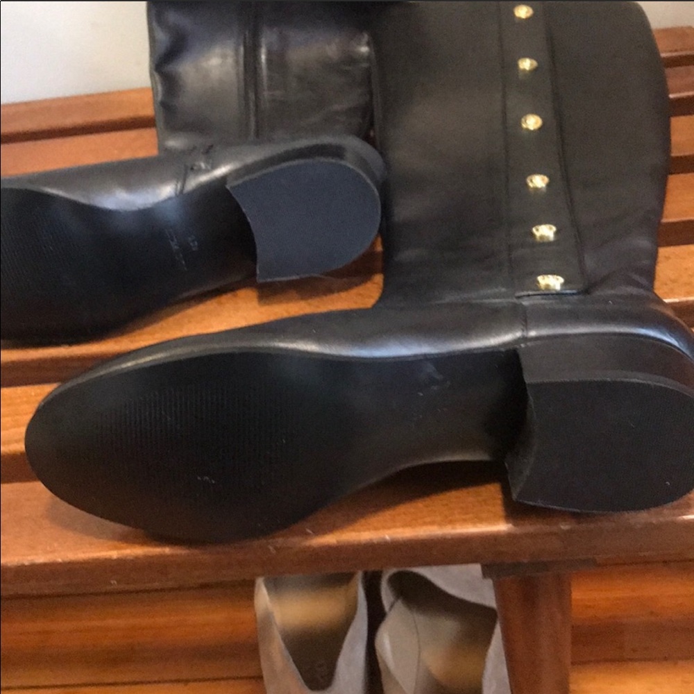 Boots - Picture 3 of 3